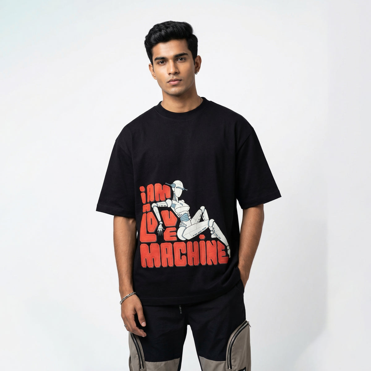 I AM A LOVE MACHINEoversized cotton t-shirt for men and women by BOMBAE STORE